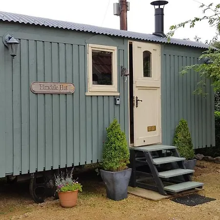 Elmdale Hut - Shepherds Hut Yatton Exterior photo
